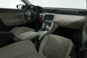 Volkswagen  8