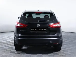 Nissan  4