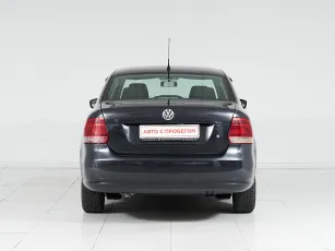 Volkswagen  6