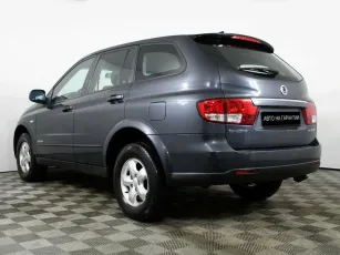 SsangYong  3