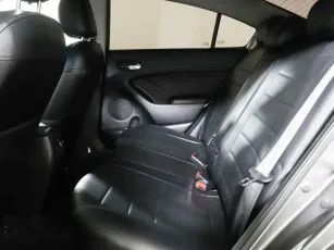Kia  10