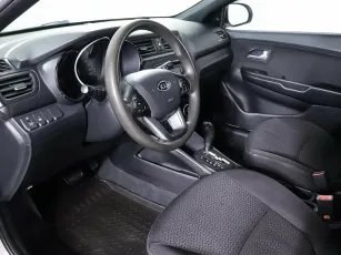 Kia  11