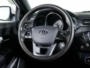 Kia  13