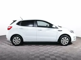 Kia  4