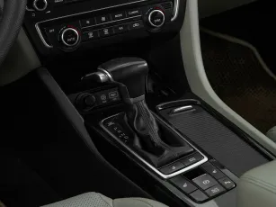 Kia  18