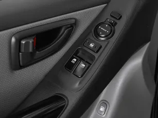 Hyundai  10