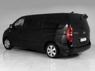 Hyundai  6