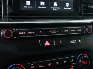 Kia  16