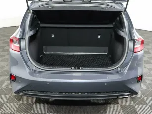 Kia  22