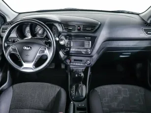 Kia  11