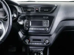Kia  14