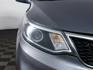 Kia  7