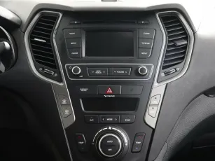 Hyundai  10