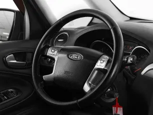 Ford  10