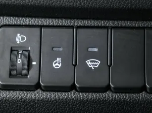 Kia  10
