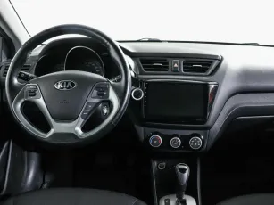 Kia  7