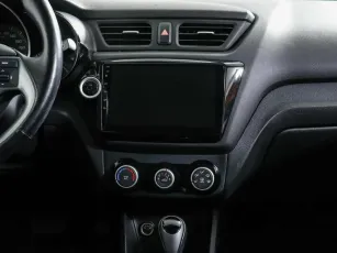 Kia  8