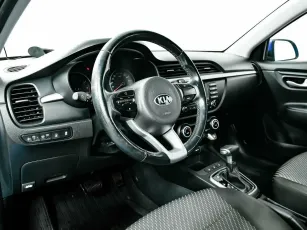 Kia  8