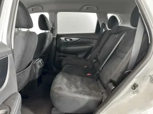 Nissan  11
