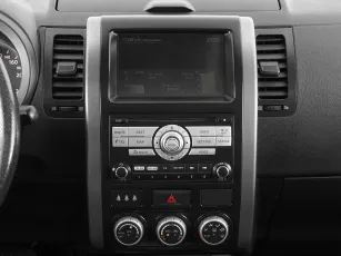 Nissan  11