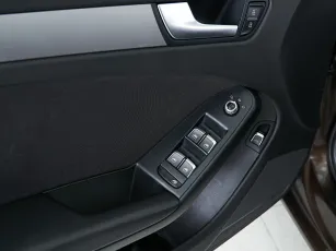 Audi  12