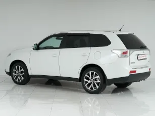 Mitsubishi  4