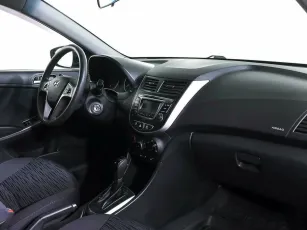 Hyundai  7