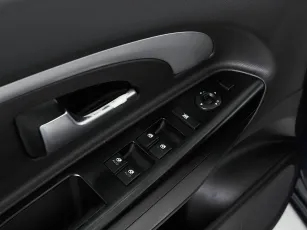 Kia  11