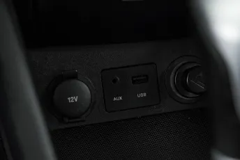 Kia  15