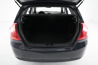 Kia  17