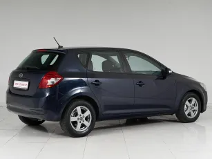 Kia  6