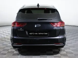 Kia  4