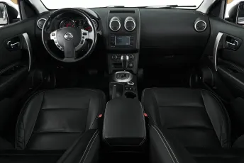 Nissan  8