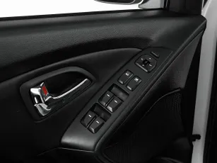 Hyundai  10