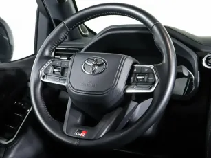 Toyota  11