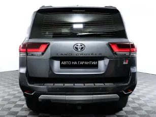 Toyota  6
