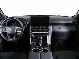 Toyota  9