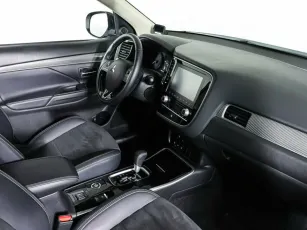Mitsubishi  6