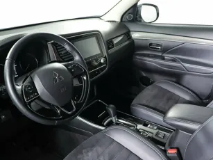Mitsubishi  8