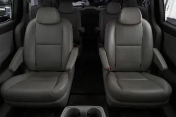 Kia  17