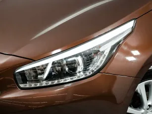 Kia  7