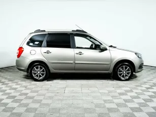Lada (ВАЗ)  4
