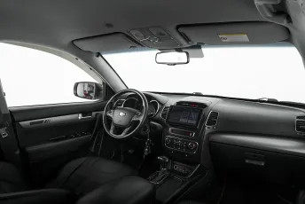 Kia  9