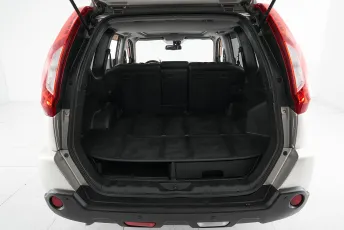 Nissan  16