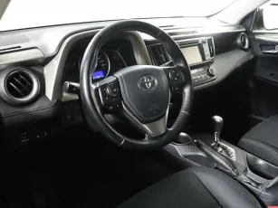 Toyota  8