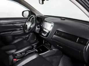 Mitsubishi  7