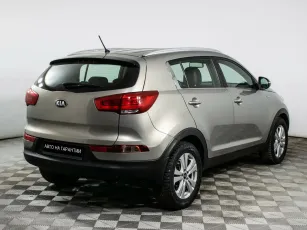 Kia  3