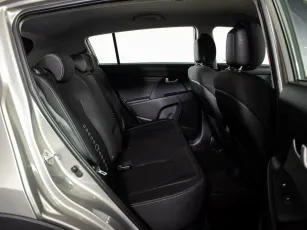 Kia  8