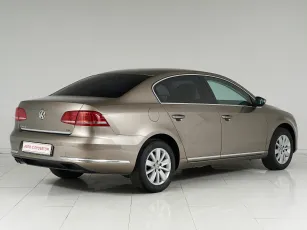 Volkswagen  6
