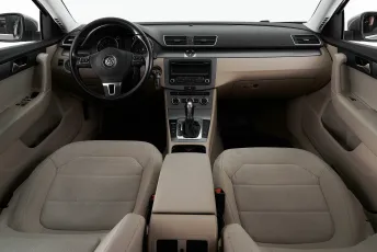 Volkswagen  8